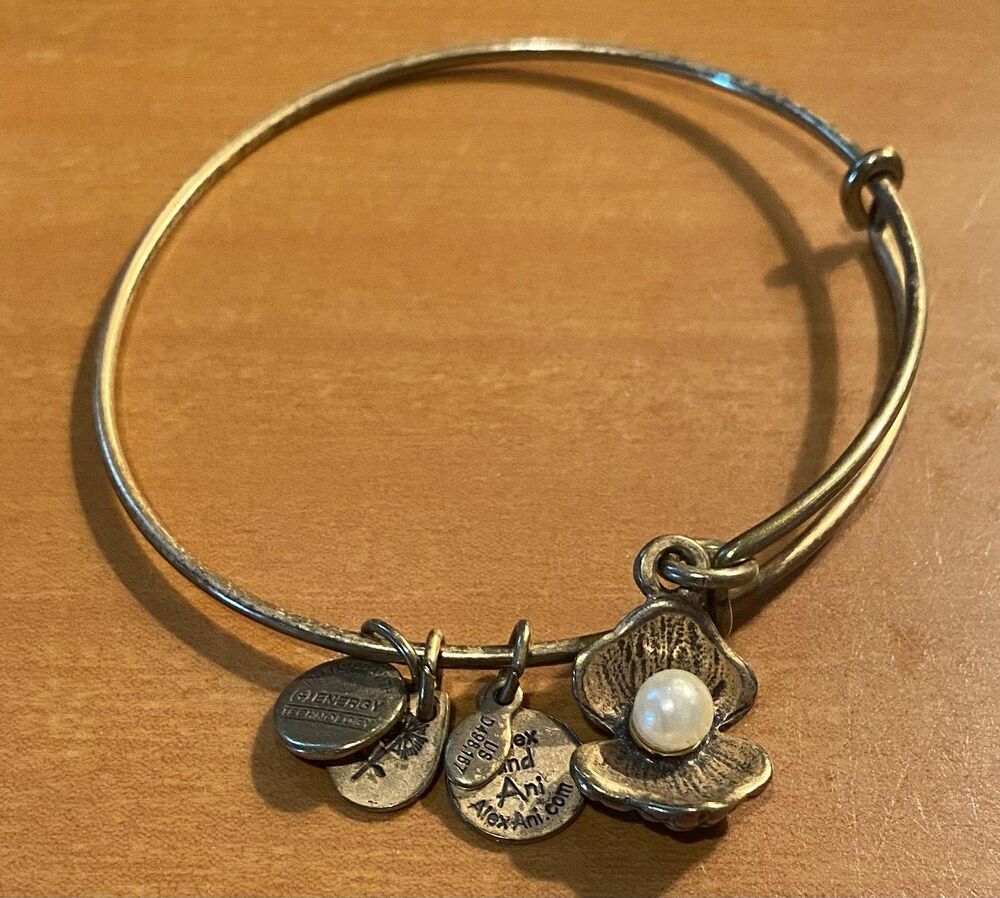 Alex And Ani Oyster Pearl Charm Bangle Bracelet Gold Tone Sea Life Adjustable 7”